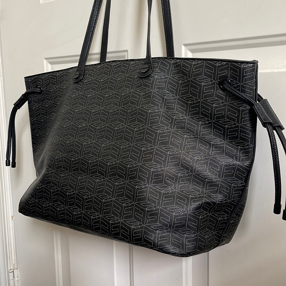 Foley + Corinna large bag/tote with small attached envelop purse inside. - Picture 6 of 12